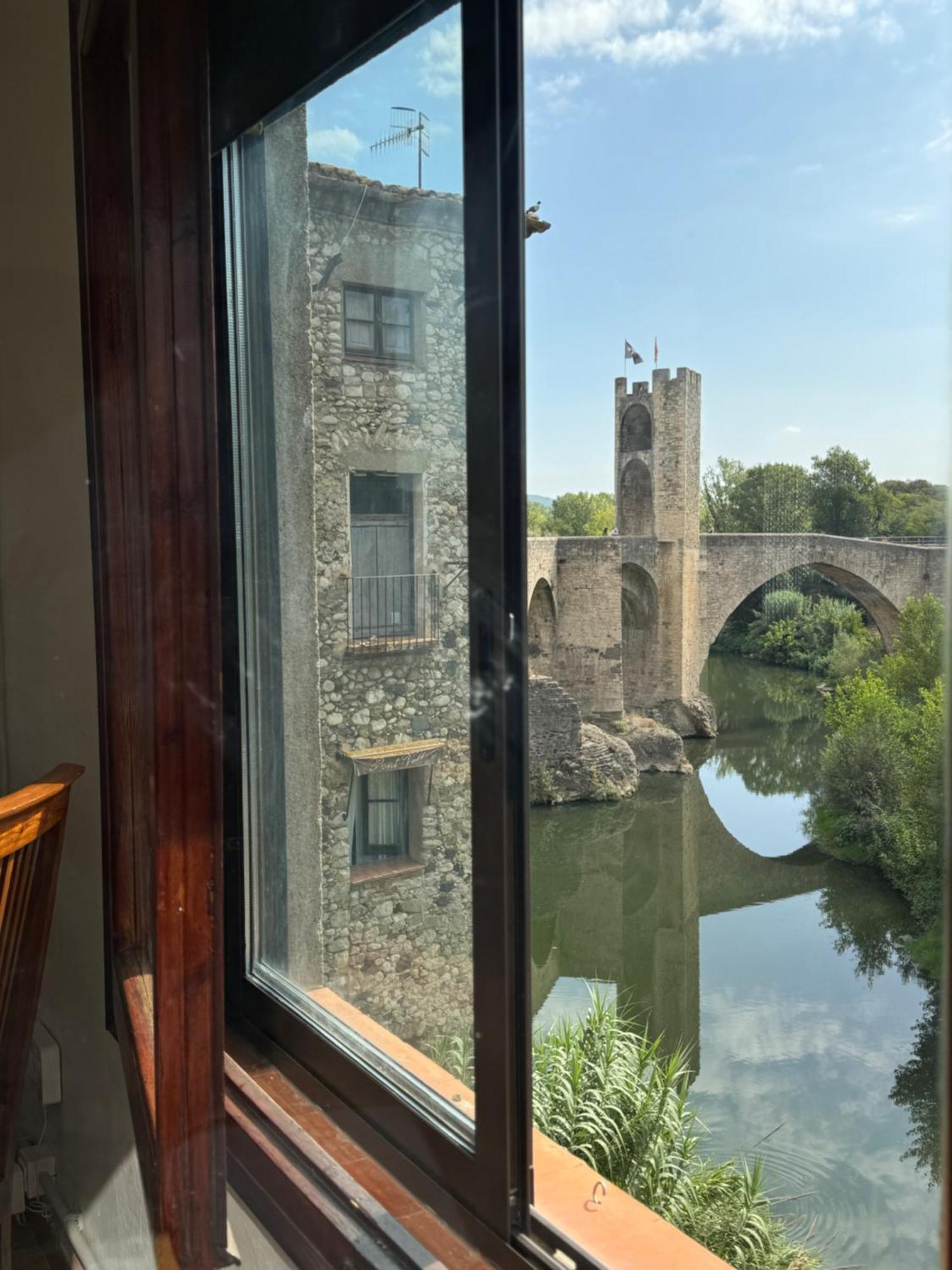Besalu Pont Vell Apartment المظهر الخارجي الصورة
